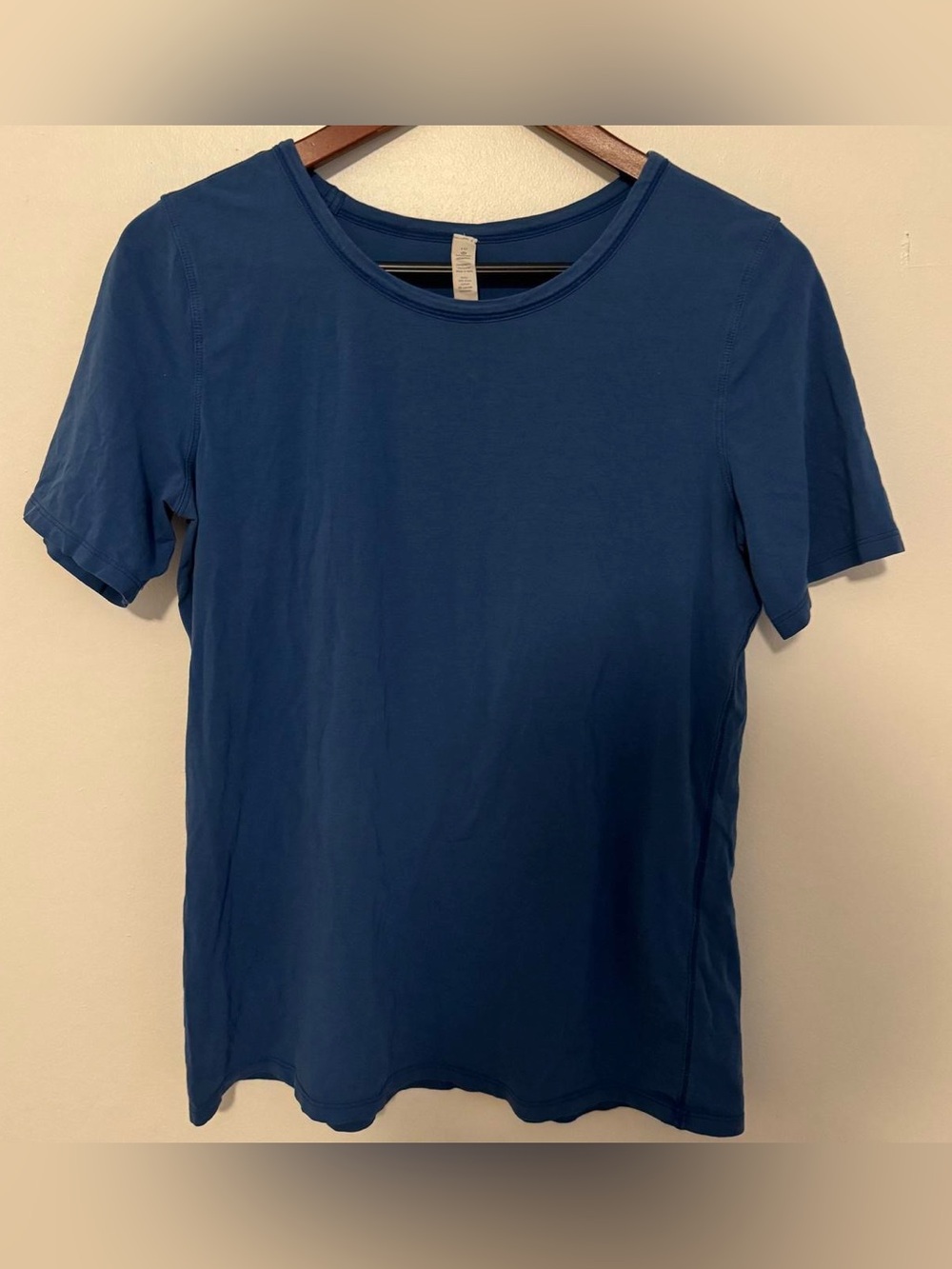 lululemon athletica Classic Crew Short Sleeve Tee in Deep Blue